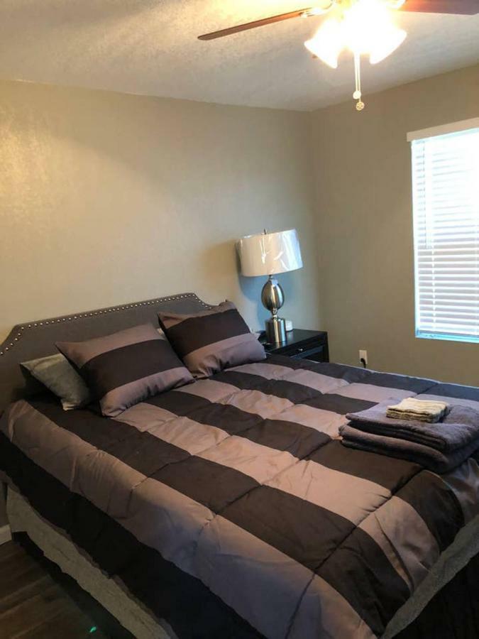 Downtown Contemporary Yet Cozy Fun Hébergement de vacances San Antonio